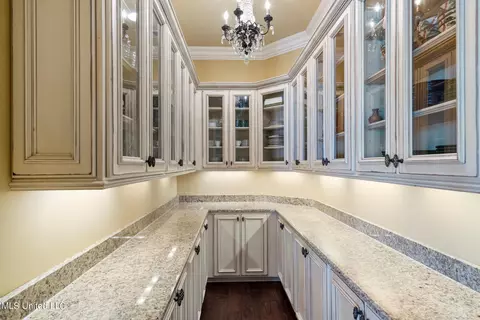 Kitchen - 140 Como Trace Dr, Senatobia, MS 38668 photo 5 of 5