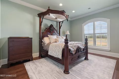 Bedroom - 140 Como Trace Dr, Senatobia, MS 38668 photo 4 of 4