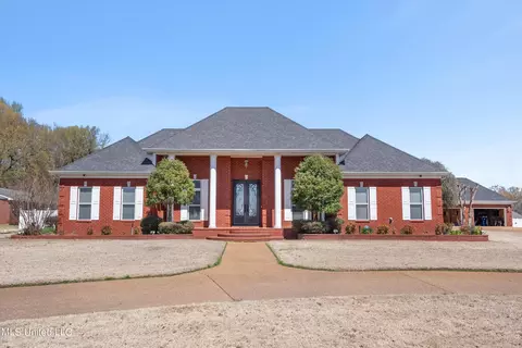 3104 Dean Rd, Nesbit, MS 38651