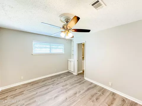 Bedroom - 63 Sycamore Ln, Brandon, MS 39042 photo 1 of 2