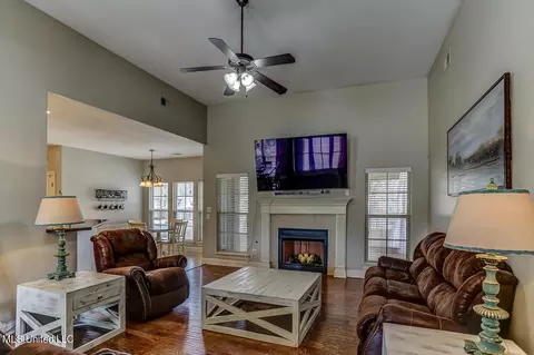 Living - 1206 S Heritage Dr, Hernando, MS 38632 photo 1 of 2