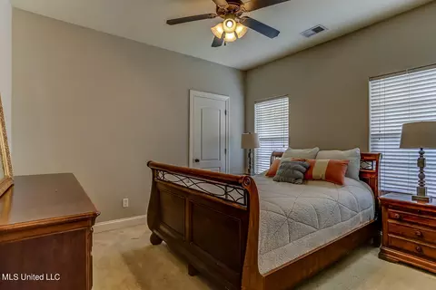 Bedroom - 1206 S Heritage Dr, Hernando, MS 38632 photo 2 of 3