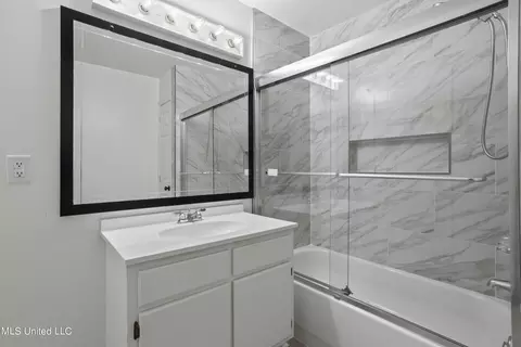 Bath - 1115 Iris St, Long Beach, MS 39560 photo 1 of 2