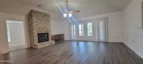 Living - 7922 Hapuna Pl, Diamondhead, MS 39525 photo 4 of 4