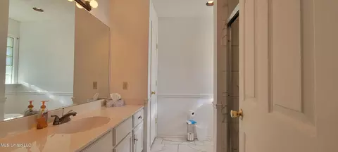 Bath - 7922 Hapuna Pl, Diamondhead, MS 39525 photo 1 of 3