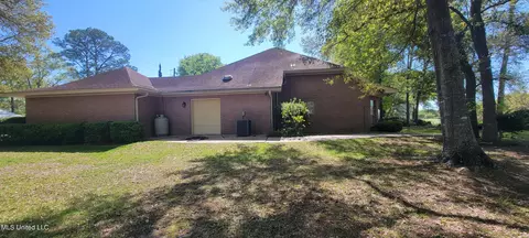 Exterior - 7922 Hapuna Pl, Diamondhead, MS 39525 photo 13 of 15