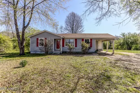 4259 Looxahoma Cir, Senatobia, MS 38668