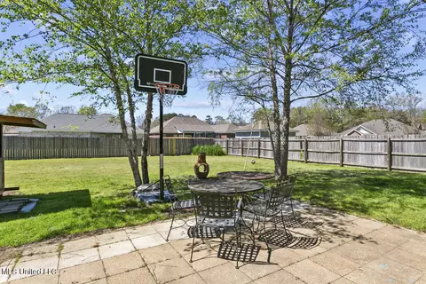Exterior - 292 Cherry Bark Dr, Brandon, MS 39047 photo 5 of 6