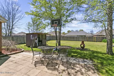 Exterior - 292 Cherry Bark Dr, Brandon, MS 39047 photo 4 of 6