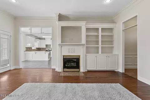 Living - 292 Cherry Bark Dr, Brandon, MS 39047 photo 2 of 2