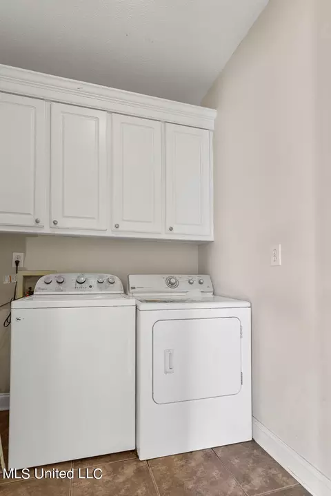 Other - 292 Cherry Bark Dr, Brandon, MS 39047 photo 2 of 6