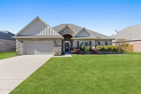 6557 Sugarcane Cir, Ocean Springs, MS 39564