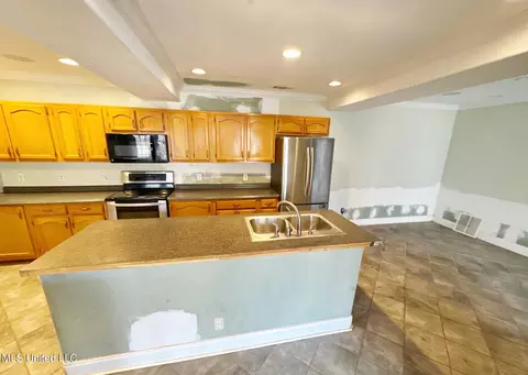 Kitchen - 1901 Konowa Rd, Hernando, MS 38632 photo 1 of 1