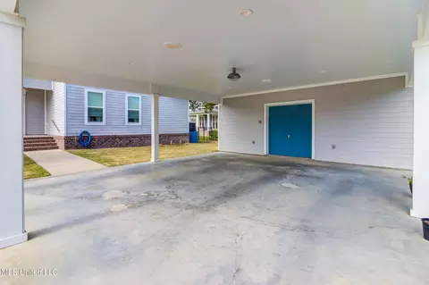 Exterior - 205 E 4th St, Long Beach, MS 39560 photo 10 of 15