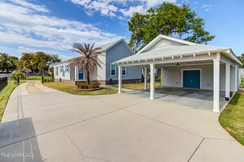 Exterior - 205 E 4th St, Long Beach, MS 39560 photo 9 of 15