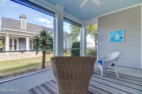 Exterior - 205 E 4th St, Long Beach, MS 39560 photo 5 of 15