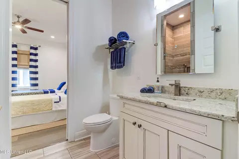 Bath - 205 E 4th St, Long Beach, MS 39560 photo 3 of 7