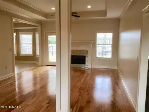 141 Regatta Dr, Brandon, MS 39047 photo 3