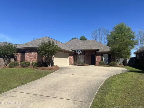 141 Regatta Dr, Brandon, MS 39047