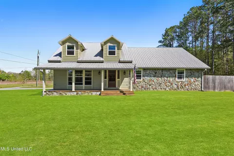 5837 Hurley Wade Rd, Moss Point, MS 39562