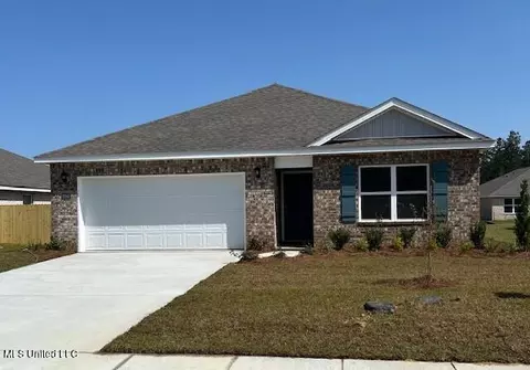 18540 Oak Bay Dr, Biloxi, MS 39532