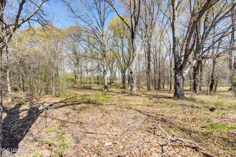 18 Oakley Rd, Senatobia, MS 38668