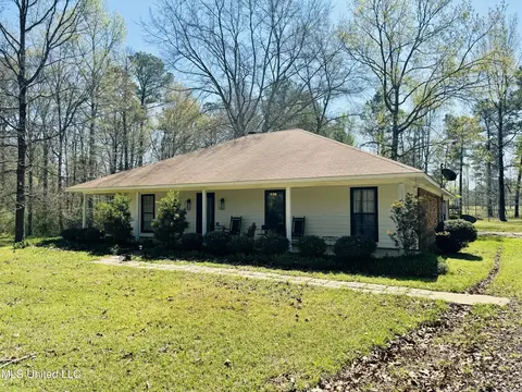 1664 Holly Bush Rd, Pelahatchie, MS 39145