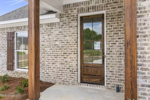 Exterior - 111 Porter Ridge Rdg, Canton, MS 39046 photo 5 of 10