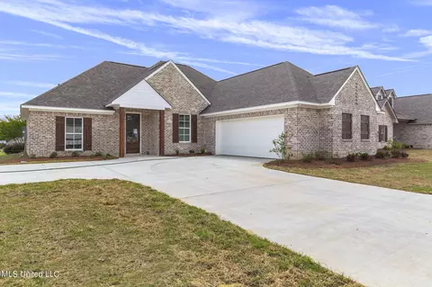 Exterior - 111 Porter Ridge Rdg, Canton, MS 39046 photo 3 of 10