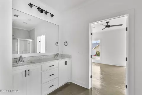 Bath - 111 Porter Ridge Rdg, Canton, MS 39046 photo 6 of 6