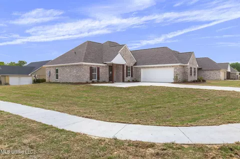 Exterior - 111 Porter Ridge Rdg, Canton, MS 39046 photo 4 of 10