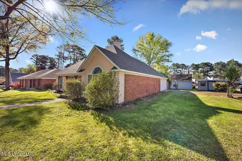 Exterior - 136 Brandy Run Rd, Brandon, MS 39047 photo 3 of 8