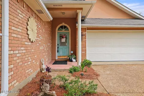 Exterior - 2 Ridgeway Place Pl, Clinton, MS 39056 photo 3 of 6