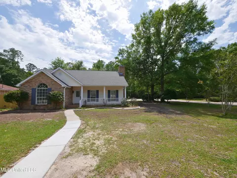 7343 Anela Dr, Diamondhead, MS 39525