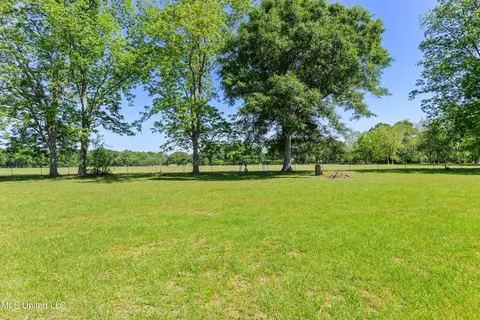 Exterior - 127 Stillwater Dr, Lucedale, MS 39452 photo 5 of 7