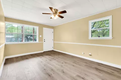 Living - 13700 Hudson Subdivision Rd, Moss Point, MS 39562 photo 1 of 1