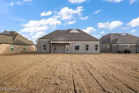 Exterior - 3192 Meadows Way, Hernando, MS 38632 photo 5 of 11