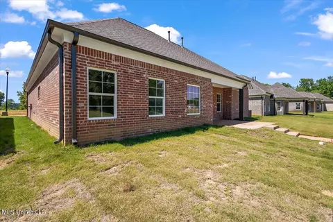 Exterior - 3192 Meadows Way, Hernando, MS 38632 photo 11 of 11
