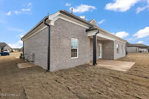 Exterior - 3192 Meadows Way, Hernando, MS 38632 photo 6 of 11