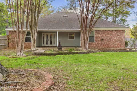 Exterior - 325 S Place Dr, Madison, MS 39110 photo 7 of 8