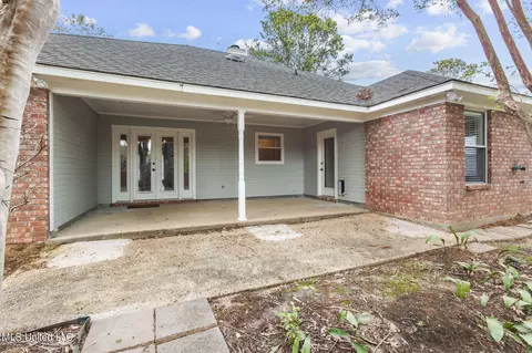 Exterior - 325 S Place Dr, Madison, MS 39110 photo 5 of 8