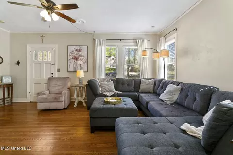 Living - 4061 Redwing Ave, Jackson, MS 39216 photo 4 of 4