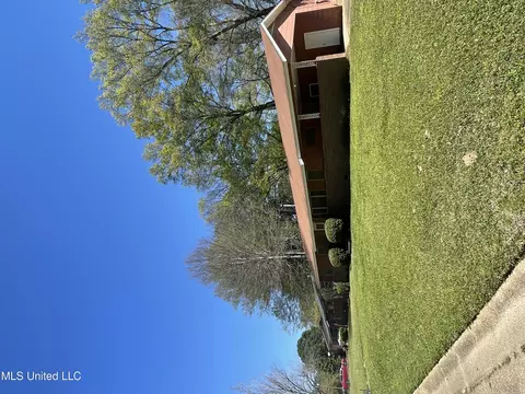 204 Rowland Ave, Jackson, MS 39209