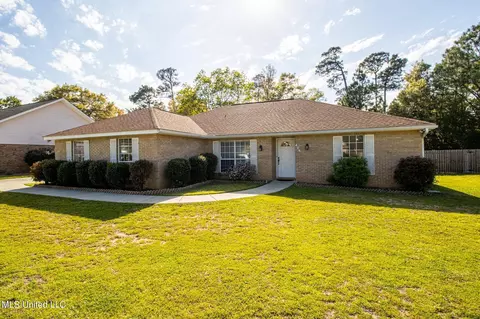 409 Saylor Dr, Biloxi, MS 39531