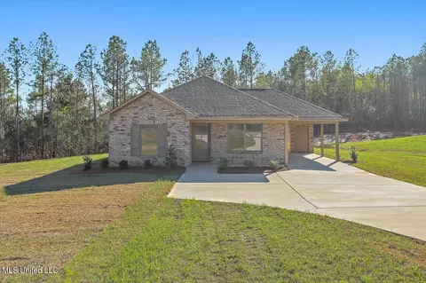 279 Anse Reed Rd, Mendenhall, MS 39114