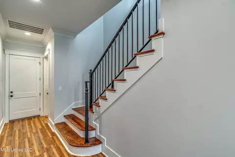 Entry Way - 324 Concert St, Flowood, MS 39232 photo 1 of 3