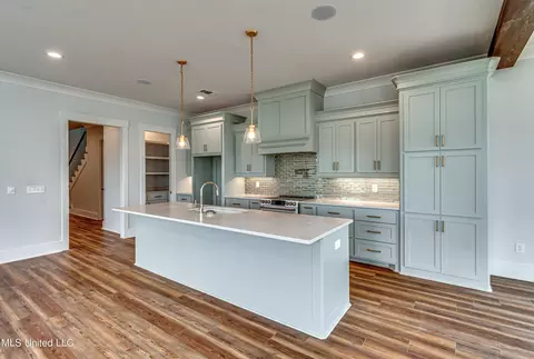Kitchen - 324 Concert St, Flowood, MS 39232 photo 4 of 9