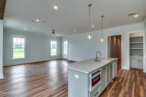 Kitchen - 324 Concert St, Flowood, MS 39232 photo 5 of 9