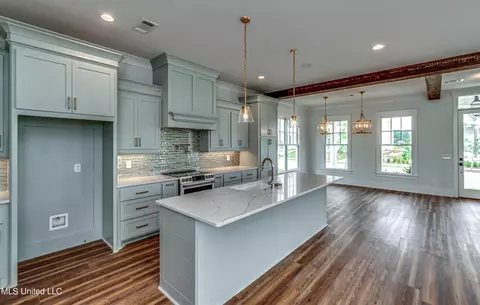 Kitchen - 324 Concert St, Flowood, MS 39232 photo 1 of 9