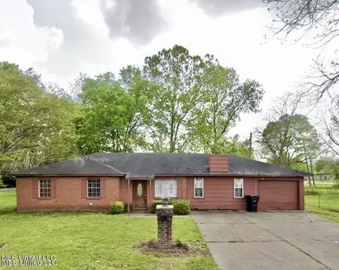 633 Longwood St, Greenville, MS 38701